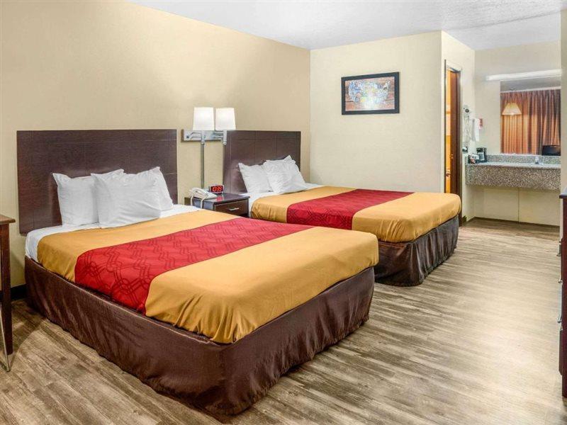 רולה Econo Lodge Near Missouri University Of Science And Technology מראה חיצוני תמונה