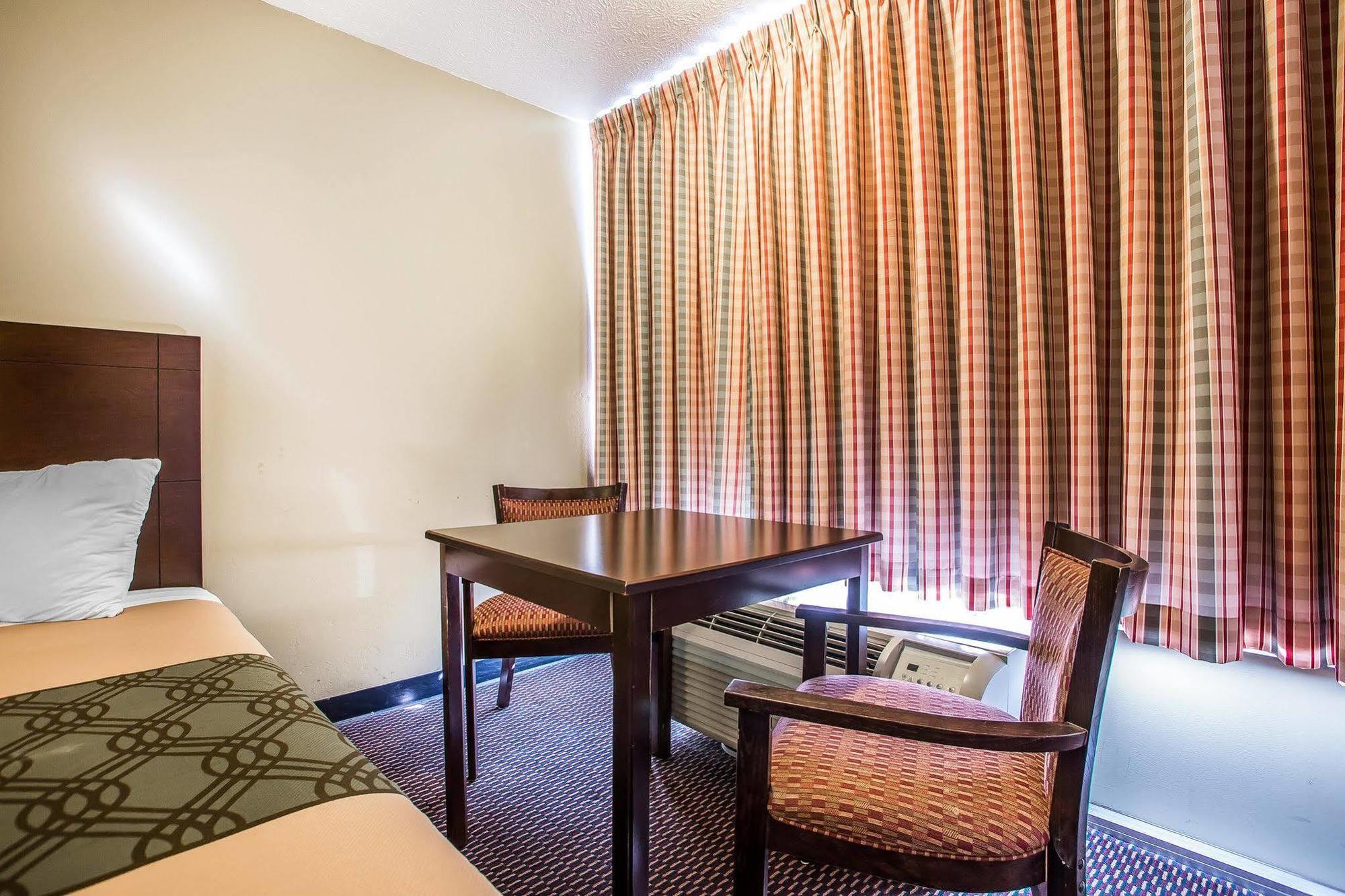 רולה Econo Lodge Near Missouri University Of Science And Technology מראה חיצוני תמונה