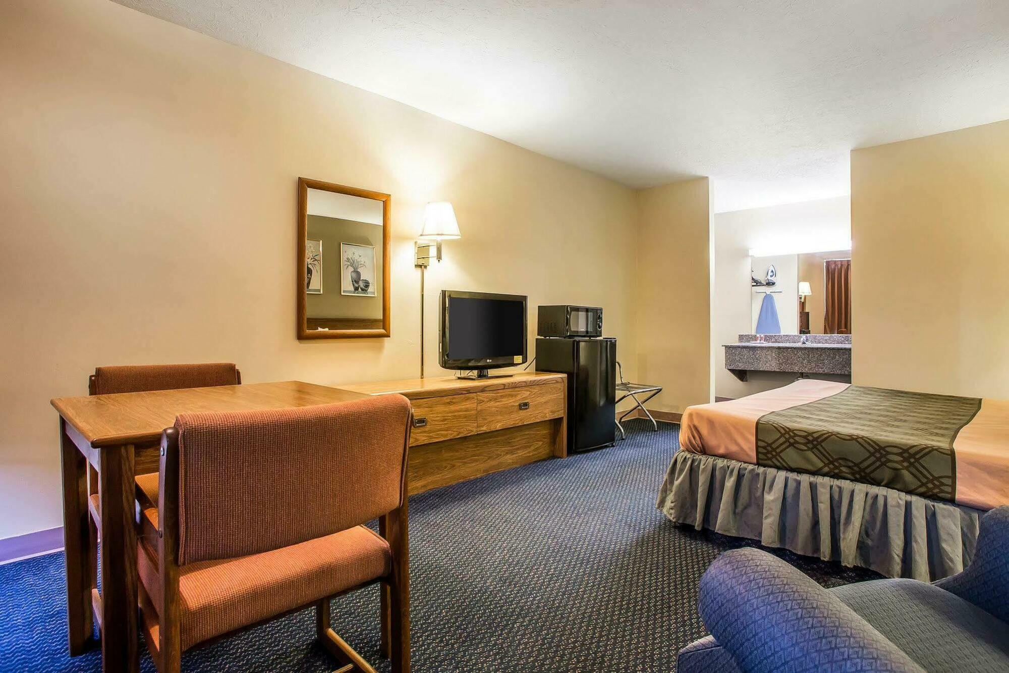 רולה Econo Lodge Near Missouri University Of Science And Technology מראה חיצוני תמונה